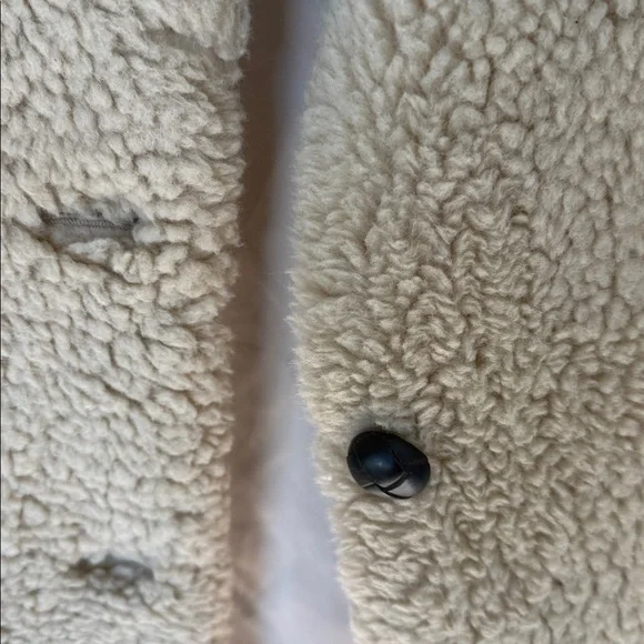 Abercrombie & Fitch Cream Teddy Jacket - Picture 6 of 7